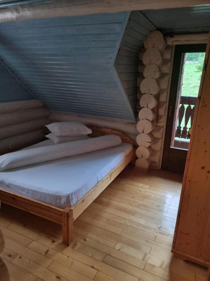 Cabana Haiducului Soveja Exterior photo
